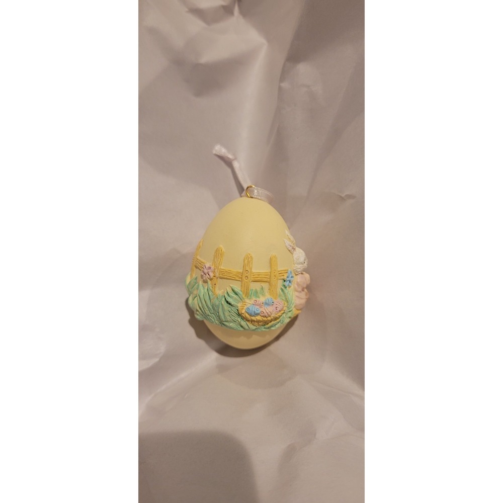 2.5" tall Easter Egg ornament RUSS Springtime Scene bunnies rabbits flowers